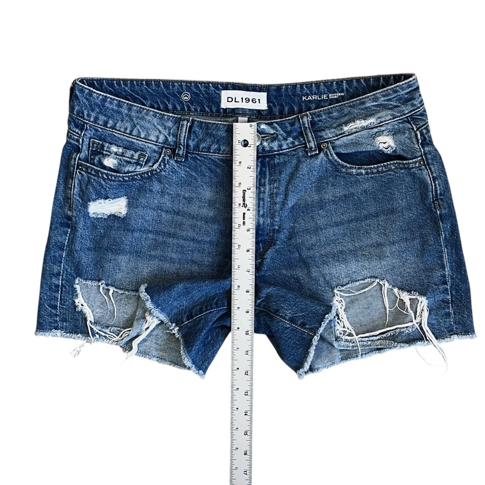 DL1961 Women’s Sz 29 Denim Shorts Cut Off Distressed Cotton Mid Rise - Picture 9 of 10